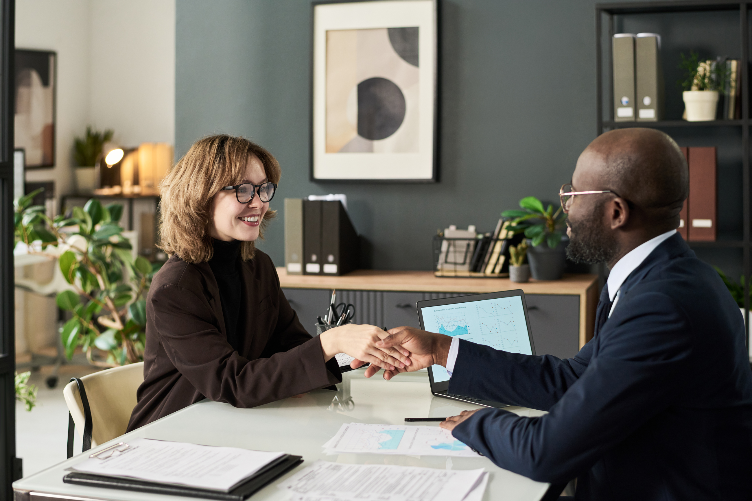 Business Meeting Handshake In The Office Workplace 2026 01 09 10 12 35 Utc